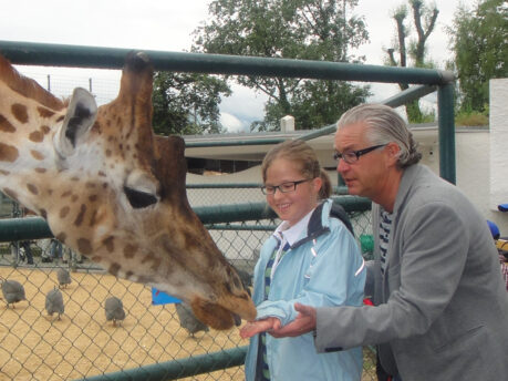563_1 Vanessa aime les girafes