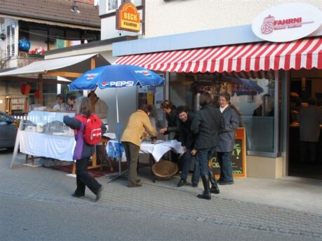 20. Oktober 2007 - Apfelverkauf des Frauenvereins Belp