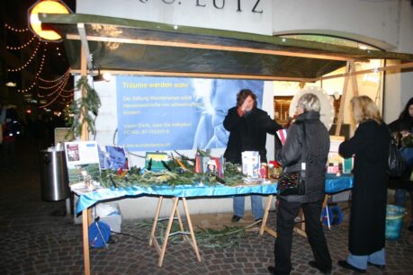 14. Dezember 2007 - Lichtermarkt der Rathaus Apotheke