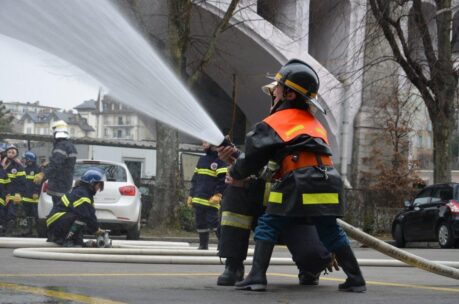 Liam visite une caserne de pompiers