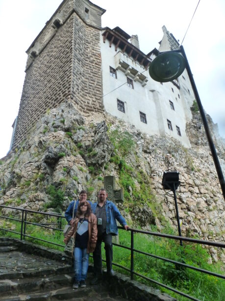 Sarah rend visite au Comte Dracula 