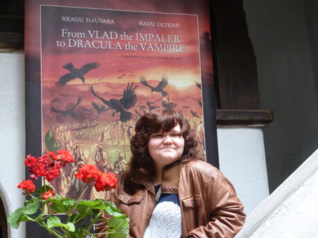 Sarah rend visite au Comte Dracula 