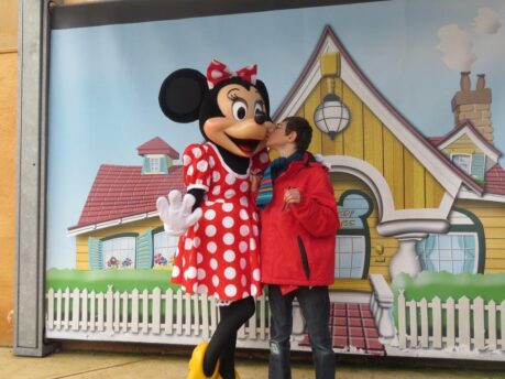 Benno rend visite à Mickey