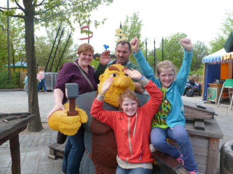 Ramona mit ihrer Familie im Legoland